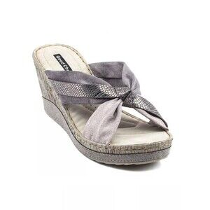 Good Choice Womens 8 M Gray Pewter Wedge Sandals NIB ZN7